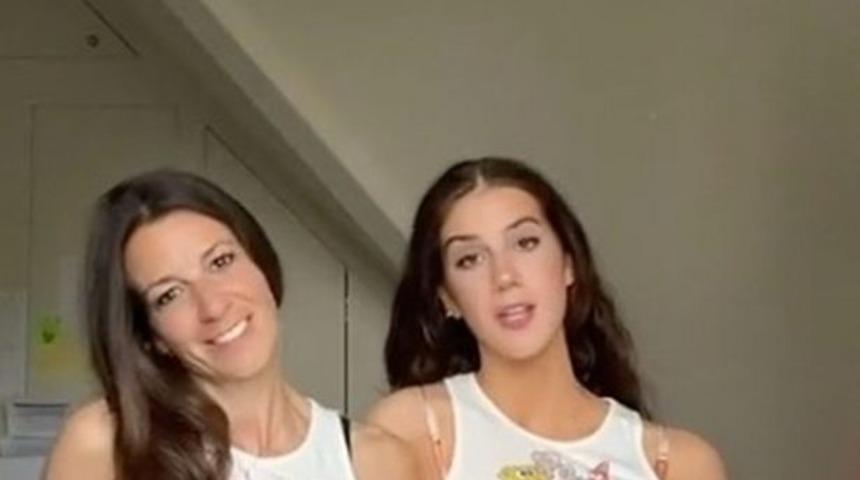 TikTok’ta popüler oldular! Yaşına meydan okuyan anne ve kızını ayrt edemiyorlar: Dikkat çekmek güzel