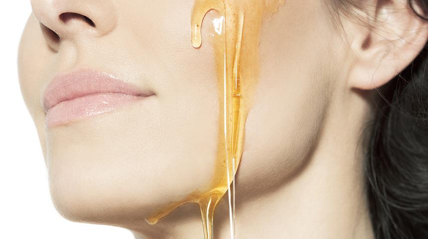 Mutlaka kullanın! Yüzünüze sürünce etkisi inanılmaz! 