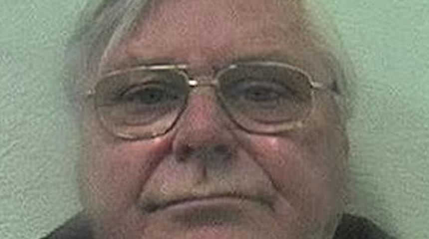 606.000 sterlinlik birikimini çaldı, ceza olarak 1 sterlin ödeyecek! 