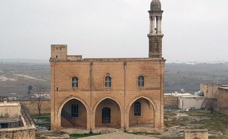 Sahibinden satılık bin 700 yıllık kilise! Mardin'deki Mor Yuhanna Kilisesi’nin fiyatı 10 milyona TL'ye yükseldi