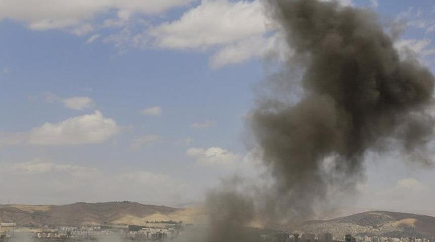 Fransa Rakka&rsquo;yı yeniden bombaladı