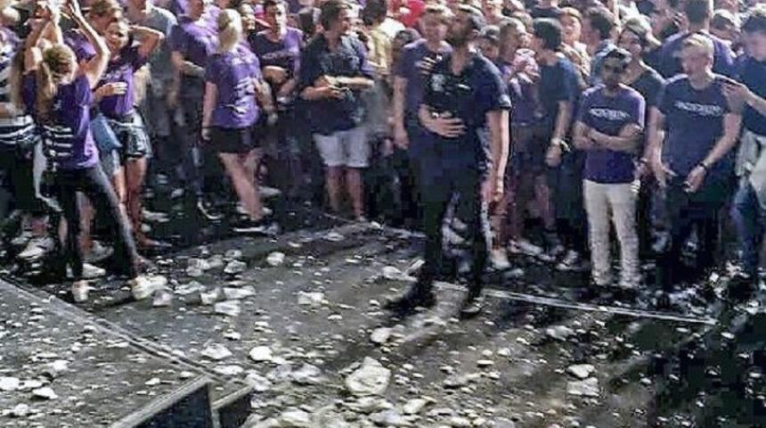 Oslo'da konser salonunda faciaya kıl payı