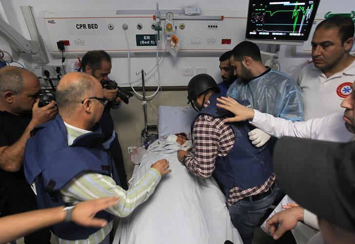 İsrail askerleri Al-Jazeera muhabiri Şirin Ebu Akile'yi öldürdü - Dünya  Haberleri