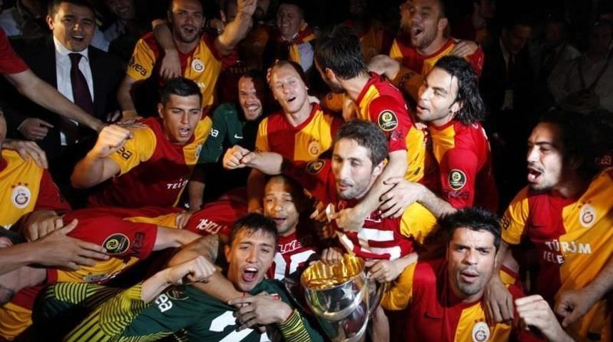 Son dakika: Galatasaraylı Fernando Muslera eski defterleri açtı, Fenerbahçe'ye gönderme yaptı!