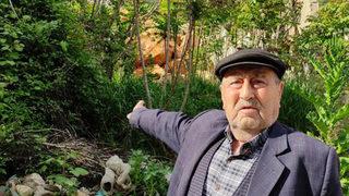 Dev kayalar evlerinin üzerine bırakıldı! Gözlerine uyku girmiyor