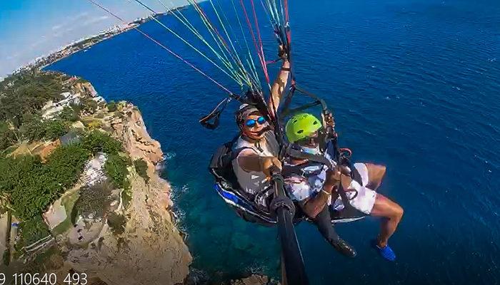 Antalya'da yamaç paraşütü yapan ABD'li turist, heyecandan bayıldı