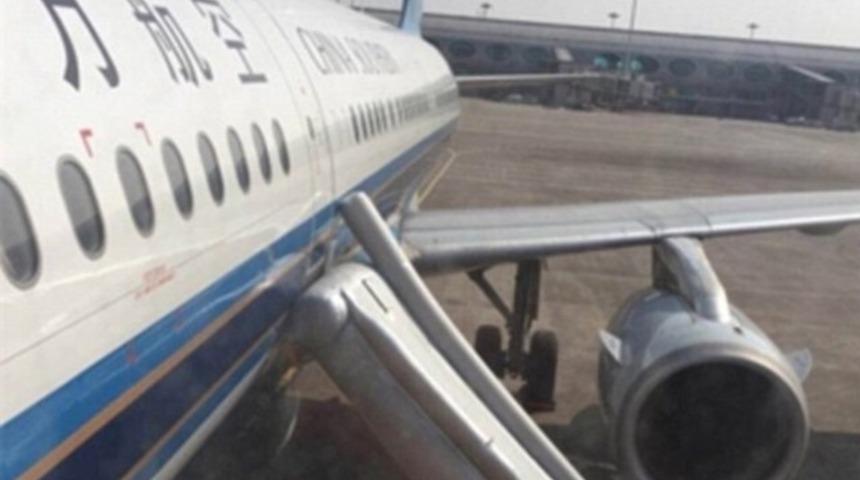 Tuvalet kapısı diye acil çıkış kapısını açtı