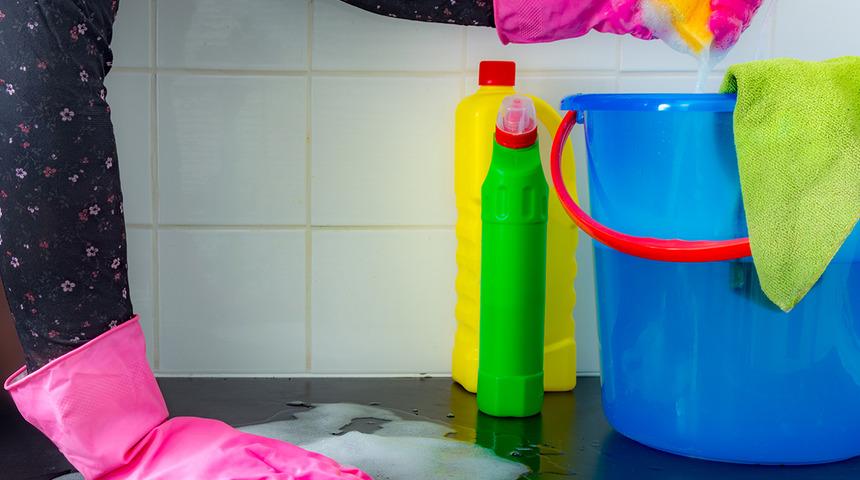 Kimyasallar son! Evde kendi &ccedil;amaşır suyunuzu yapabilirsiniz