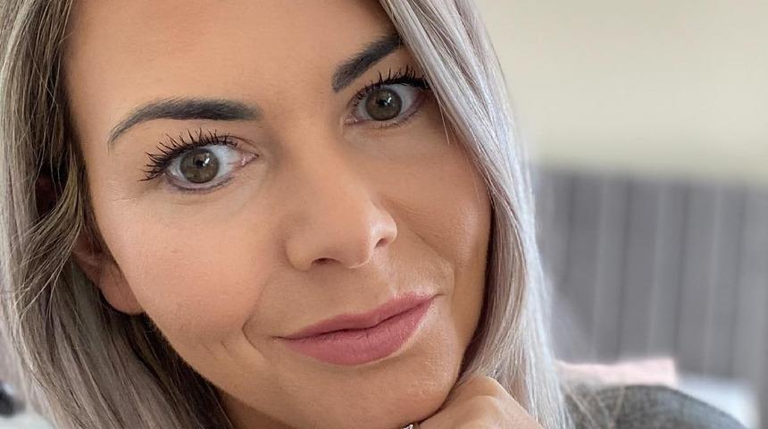 Eşi yerde uyurken o yatağını başka bir erkekle paylaşıyor! 