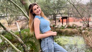 Banyo yapmak da ağlamak da kabus! Suya alerjisi olan kız yaşadığı acıları anlattı