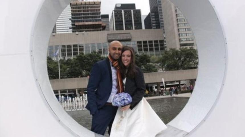 Aylan'ın fotoğrafını g&ouml;r&uuml;nce d&uuml;ğ&uuml;nlerini iptal ettiler