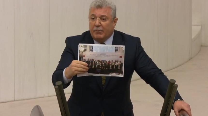 AK Partili ismin gösterdiği fotoğraf Mecliste tansiyonu yükseltti: Haysiyetsiz, şerefsiz...