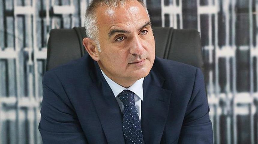 Bakan Ersoy'dan gece müzik yayın saati açıklaması: Olaya sadece pandemi olarak bakmamamız lazım