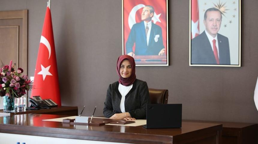 Vali atamalarında dikkat çeken detay! Kübra Güran Yiğitbaşı, ilk başörtülü vali oldu (Kübra Güran Yiğitbaşı kimdir?)