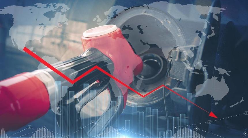 Petrolde 10 dolarlık düşüş! Akaryakıt fiyatları...