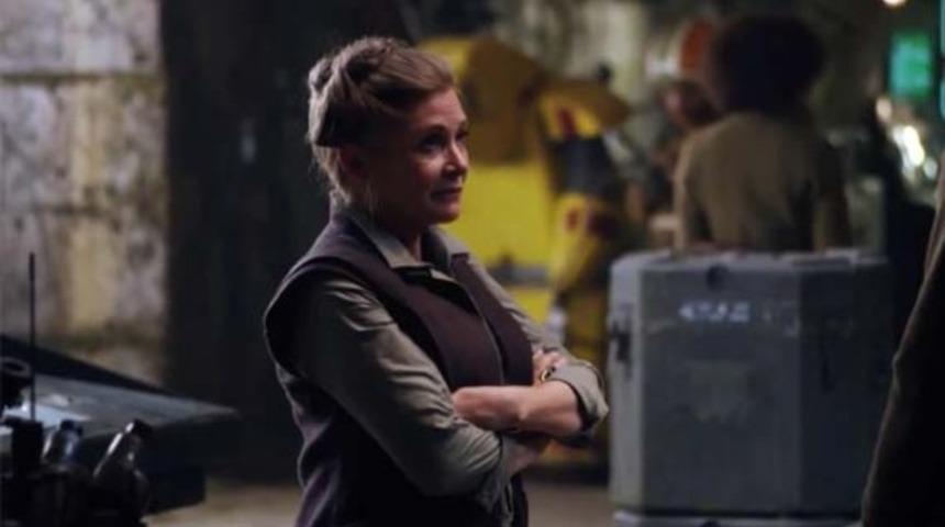 "Yıldız Savaşları"nın yıldızı Fisher u&ccedil;akta kalp krizi ge&ccedil;irdi