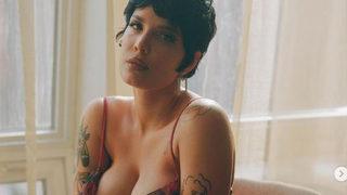 Halsey hayranlarını endişelendirdi: Hamilelikten sonra sağlığım kötüleşti