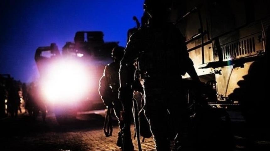 Şemdinli'de tabura havanlı saldırı