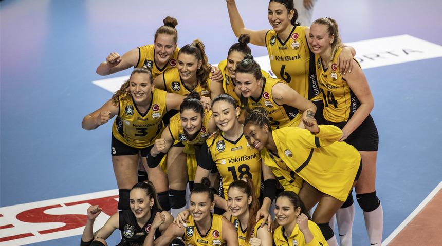 Misli.com Sultanlar Ligi'nde 2021-2022 şampiyonu VakıfBank oldu!