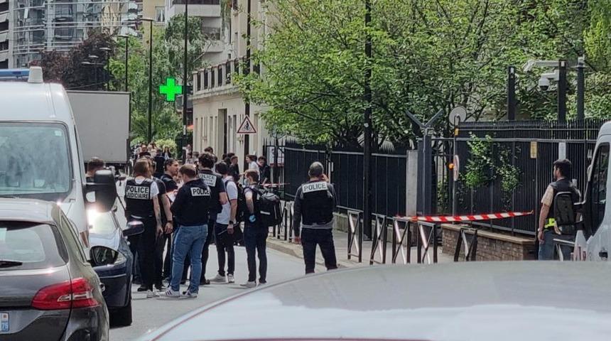 Türkiye’nin Paris Başkonsolosluğu’na bombalı saldırı