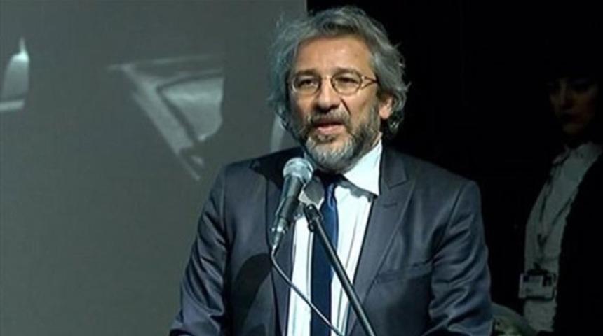 ‘Nöbetçi yayın yönetmenleri’ tutuklanan Özgür Gündem’de bayrağı Dündar devraldı
