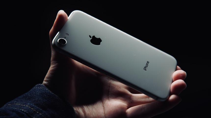 iPhone kullanıcıları meraklı bekleyişte! Son tahmin ortalığı karıştırdı: iOS 16 alamayacak iPhone modelleri hangileri? 