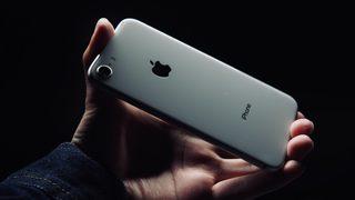 iPhone kullanıcıları meraklı bekleyişte! Son tahmin ortalığı karıştırdı: iOS 16 alamayacak iPhone modelleri hangileri? 