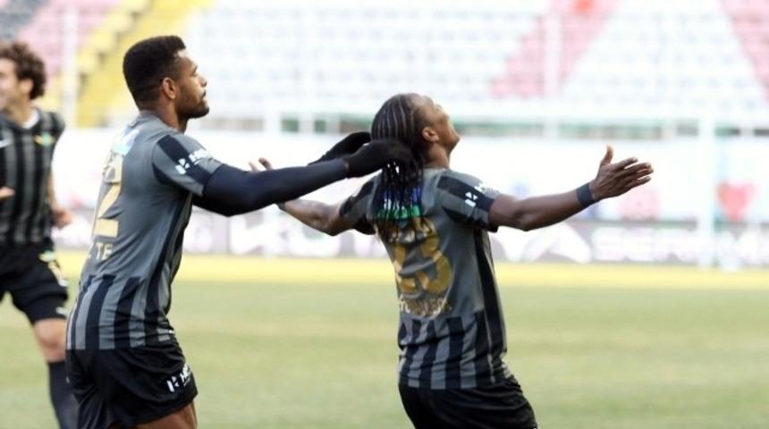 Akhisar Belediyespor - Trabzonspor maç özeti ve maçın önemli anları