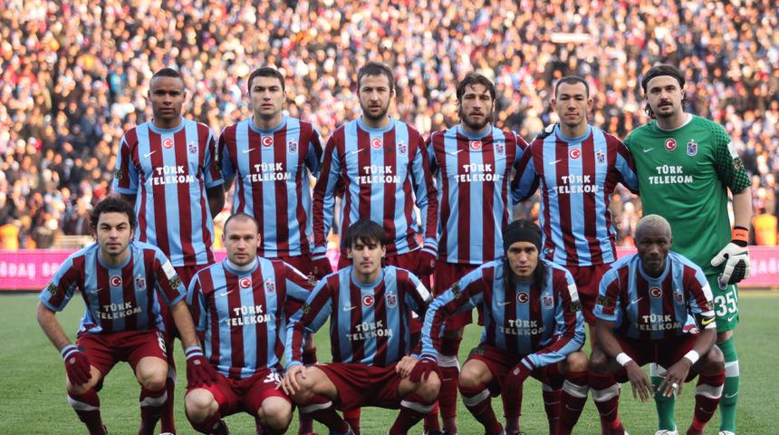 Trabzonspor'un şampiyonluk kutlaması çok konuşulacak! Ünlü yağmuru var...