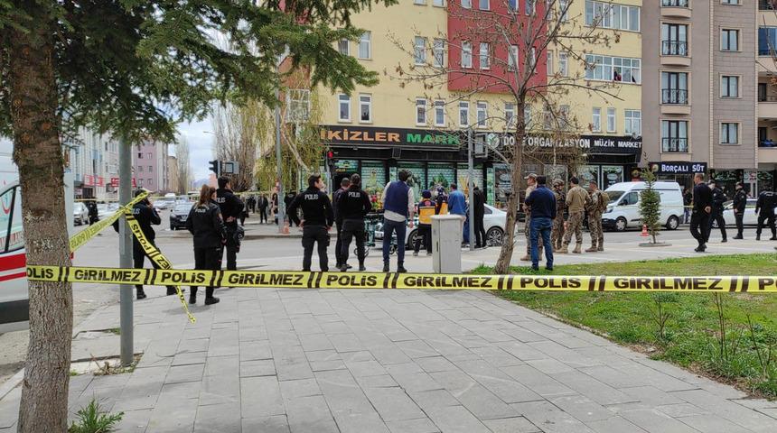 Cezaevinden izinli çıkmıştı... Kırmızı ışıkta cinayet işledi!