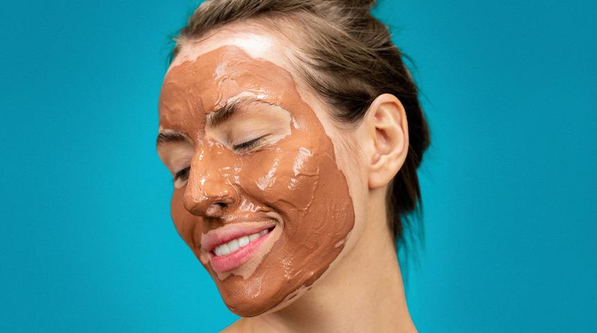 Bu maske her türlü cilt problemini bitiriyor! Cilt lekelerinizden tamamen kurtulacaksınız