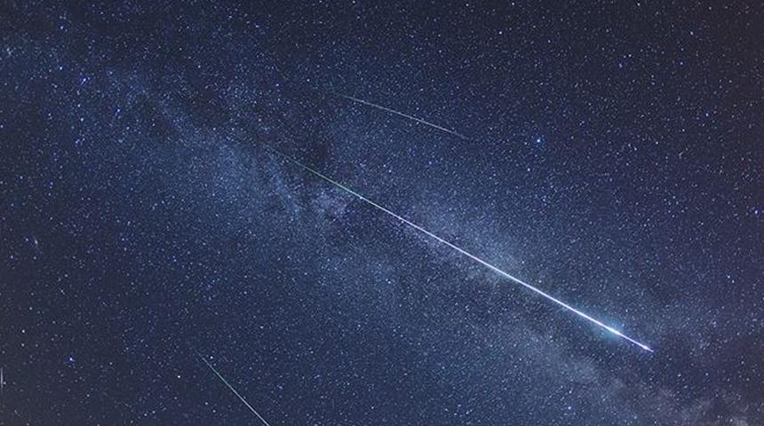 Meteor iddiası sosyal medyayı salladı! "İstanbul ve Ankara dahil birçok ilden görüldü"