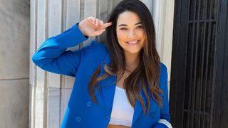 Survivor Panorama yorumcusu Hakan Hatipoğlu'nun eşi Gizem Hatipoğlu'dan mini şortlu poz!