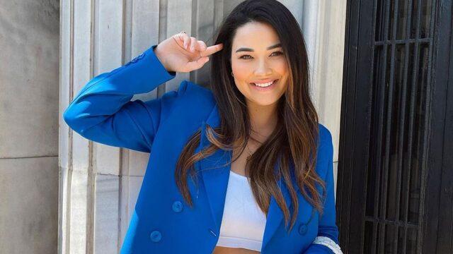 Survivor Panorama yorumcusu Hakan Hatipoğlu'nun eşi Gizem Hatipoğlu'dan mini şortlu poz!