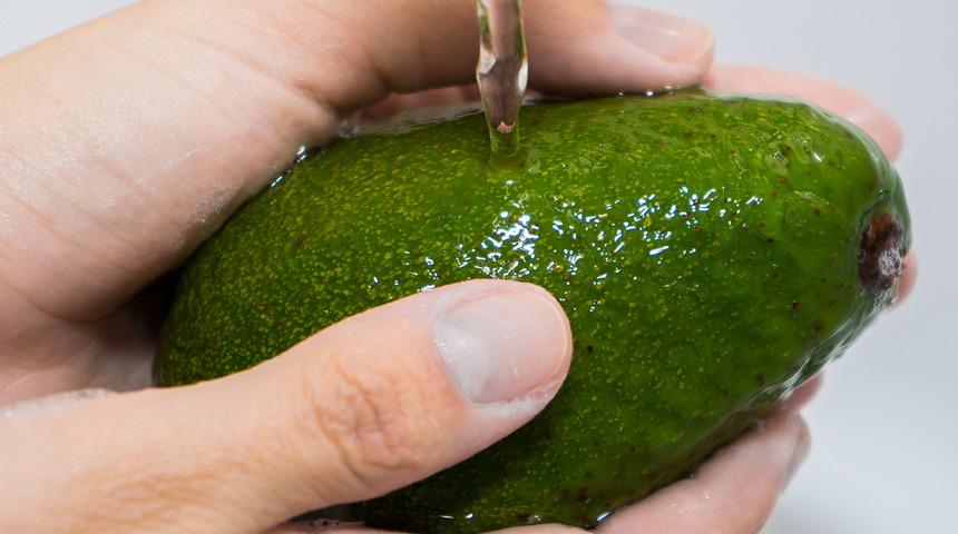 Avokadonun bir aya kadar olgun kalmasını sağlayan akıllara durgunluk veren yöntem