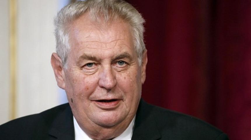 &Ccedil;ek lider Zeman: T&uuml;rkiye AB'ye &uuml;ye yapılmamalı