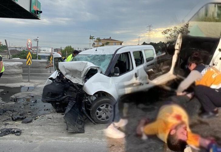 Yer: İstanbul! Kontrolden çıkan araç gişe bariyerlerine çarptı