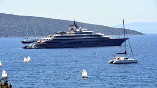 Mega yat Bodrum’da! İçinde kimin olduğu merak konusu oldu