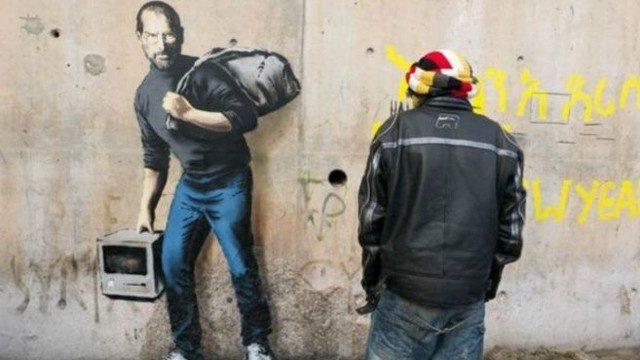 Banksy, mülteci kampında göçmen Steve Jobs'u çizdi