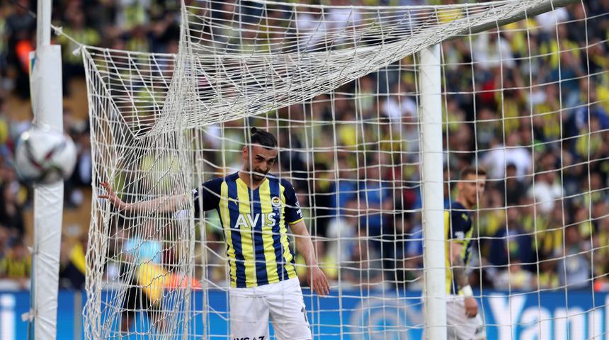 Son dakika: Fenerbahçe - Karagümrük maçının son dakikalarında ilginç olay! 90+3'te...