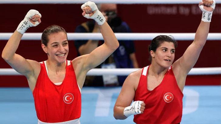 Busenaz Sürmeneli ve Buse Naz Çakıroğlu, Dünya Kadınlar Boks Şampiyonası'nda çeyrek finale çıktı!