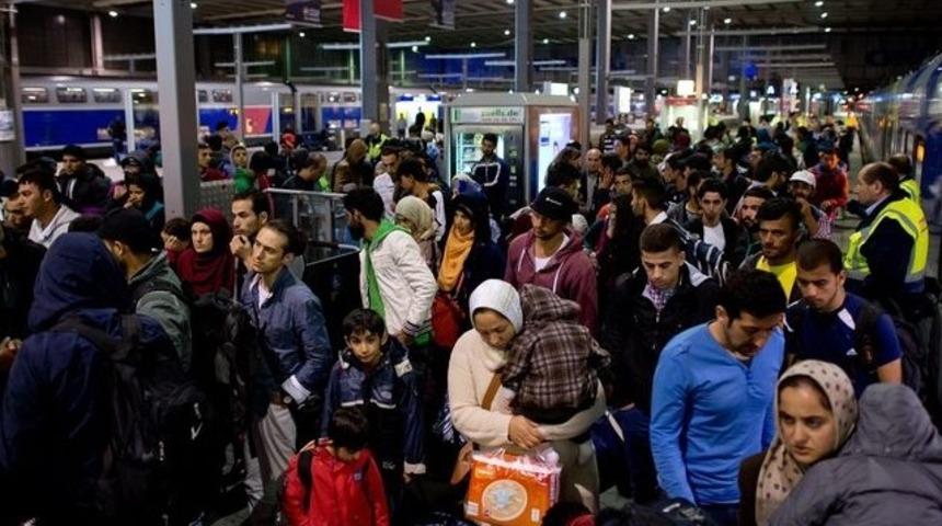 Almanya, Schengen&rsquo;i askıya aldı