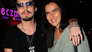 Oğlunu askere yollayan Şevval Sam konuşmakta güçlük çekti