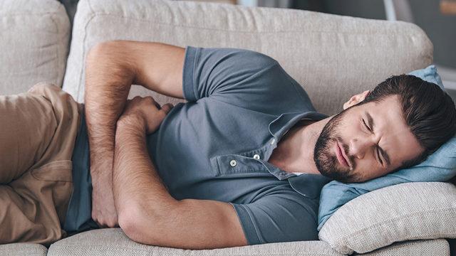 Geçmeyen ağrılarınızın nedeni bu hastalık olabilir! Apandisit sanılıyor… 