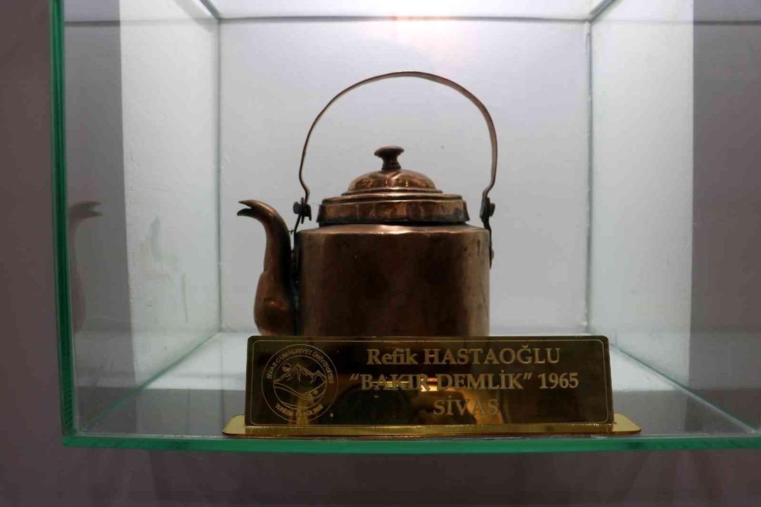 Asırlık d&uuml;d&uuml;kl&uuml; tencere sergileniyor! &ldquo;Gelecek nesiller emanet etmek i&ccedil;in bu m&uuml;zeyi inşa ettik&rdquo;