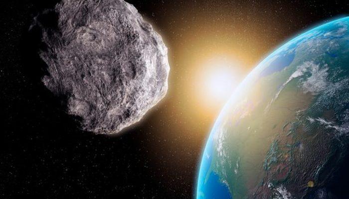 Kehaneti tüyler ürpertti! "Ayın yarı büyüklüğündeki bir asteroit gelecek yıl Dünya’nın yanından geçecek"