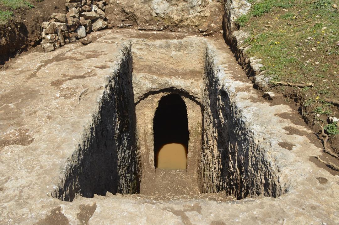 Tarihi 1800 yıl &ouml;ncesine dayanan Tharsa Antik Kenti&rsquo;nde kazı &ccedil;alışmaları başladı! Turizme kazandırılacak