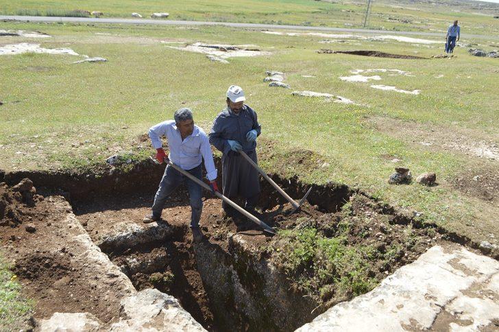 Tarihi 1800 yıl öncesine dayanan Tharsa Antik Kenti’nde kazı çalışmaları başladı! Turizme kazandırılacak G2