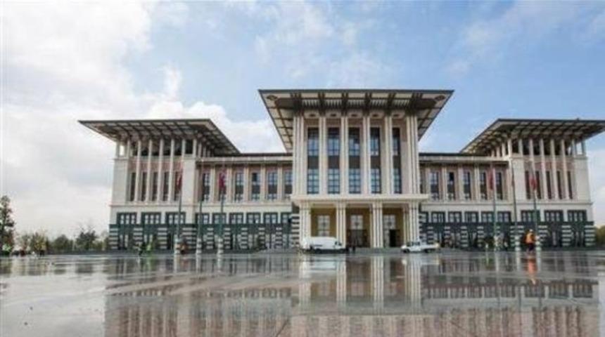 Metropoll anketine katılanların y&uuml;zde 60,9'u Ak Saray i&ccedil;in 'israf' dedi