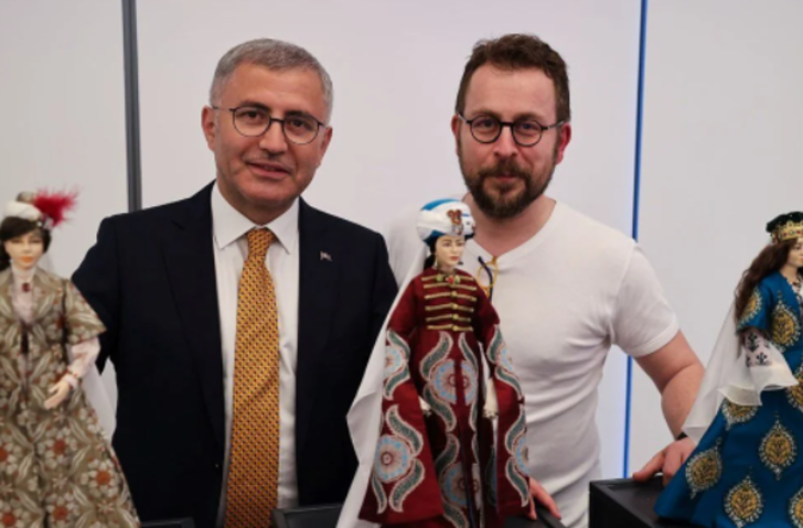 ''Hanım Sultanlar'' sergisi ilk kez New York’ta kapılarını açtı! “Kültürümüzü yansıtan bir çalışmayla beraberiz” G3